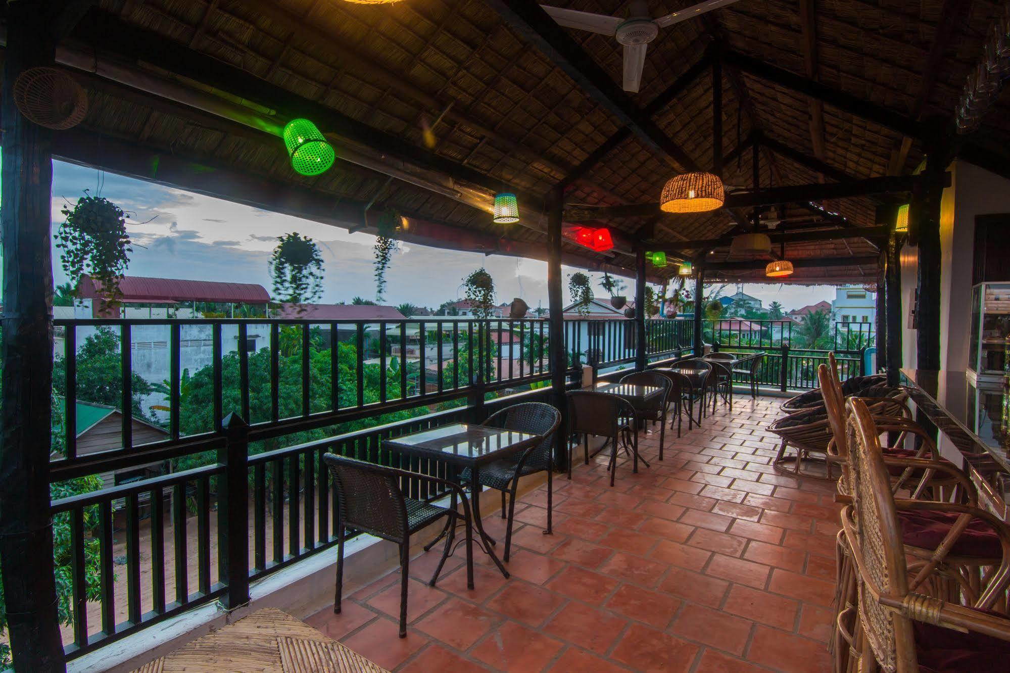 Noni Tree Hostel Siem Reap Ngoại thất bức ảnh