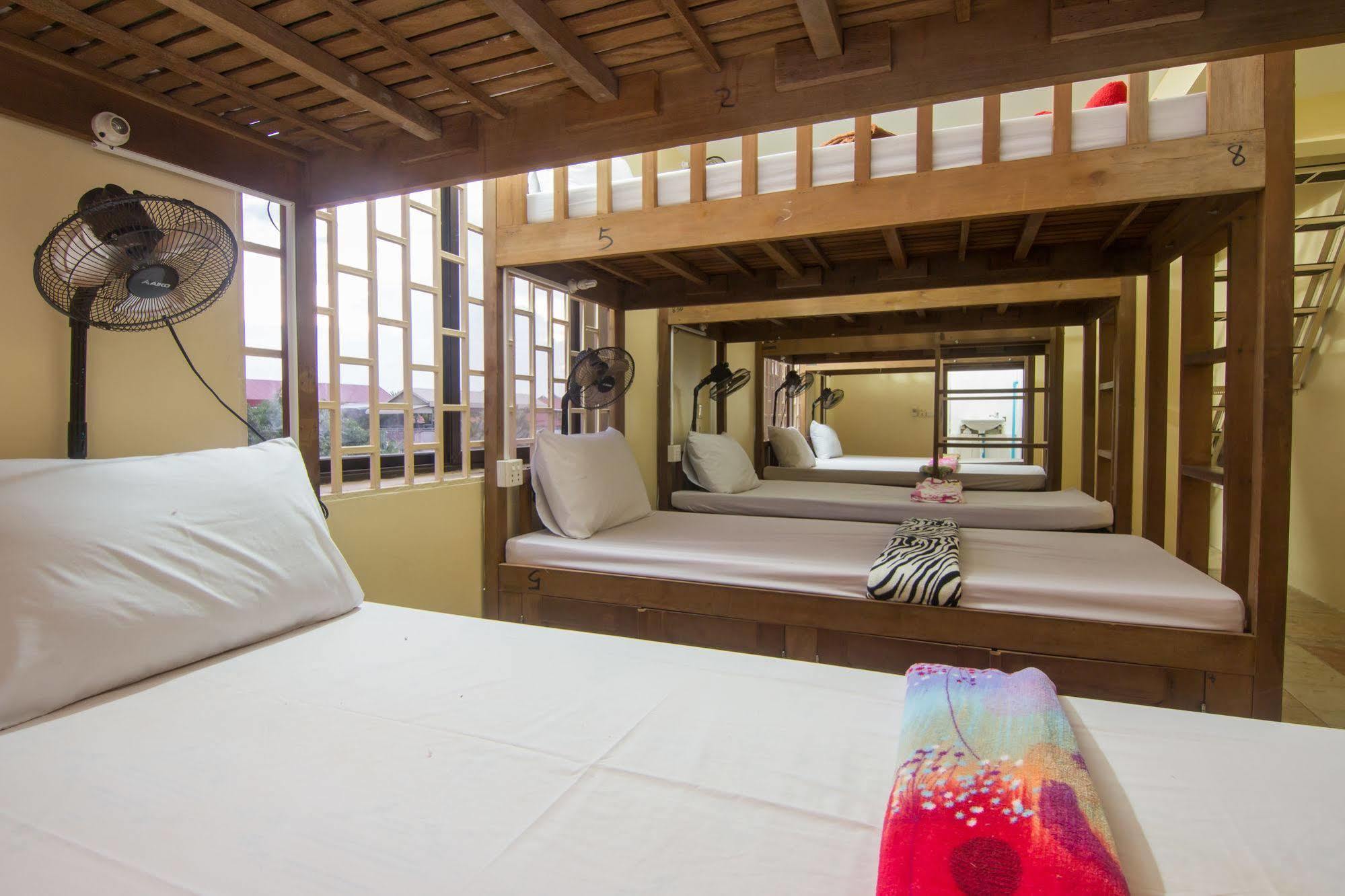 Noni Tree Hostel Siem Reap Ngoại thất bức ảnh