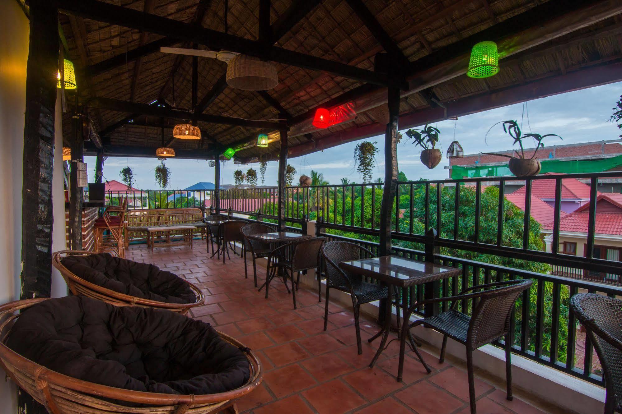 Noni Tree Hostel Siem Reap Ngoại thất bức ảnh