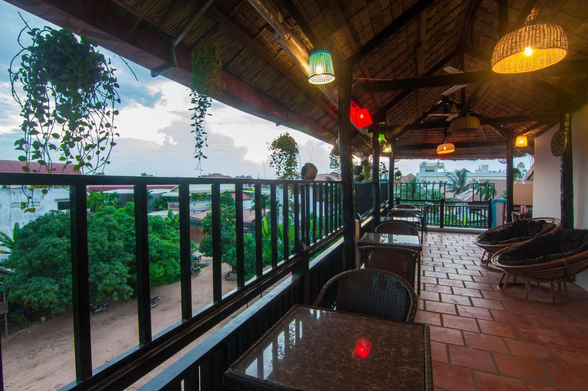 Noni Tree Hostel Siem Reap Ngoại thất bức ảnh